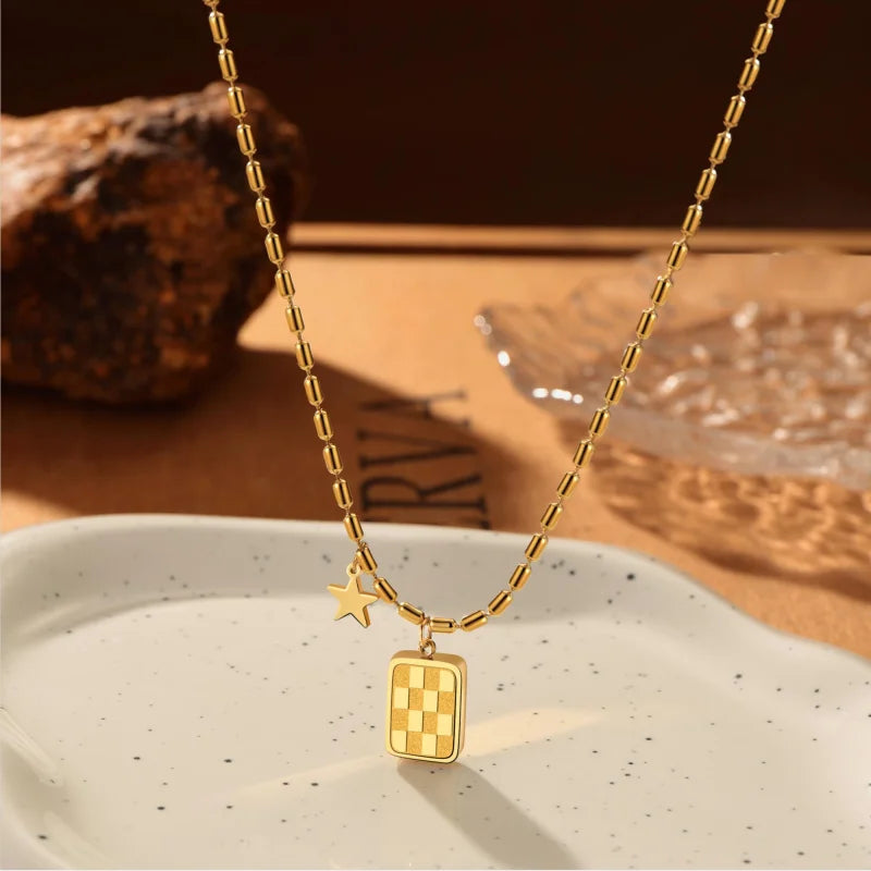 GoldenAura Necklace (14K Gold Plated)