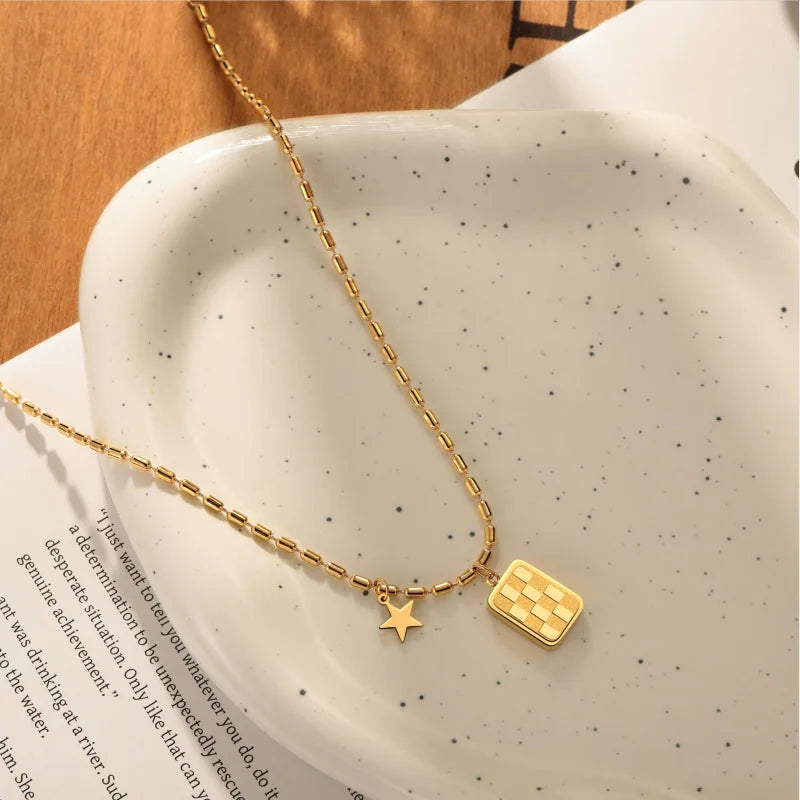 GoldenAura Necklace (14K Gold Plated)